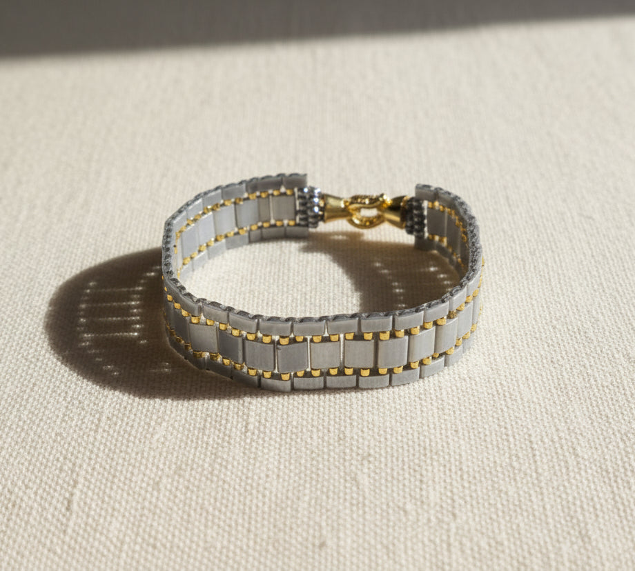 Minimalist handcrafted bracelet made with Japanese Miyuki Tila beads.